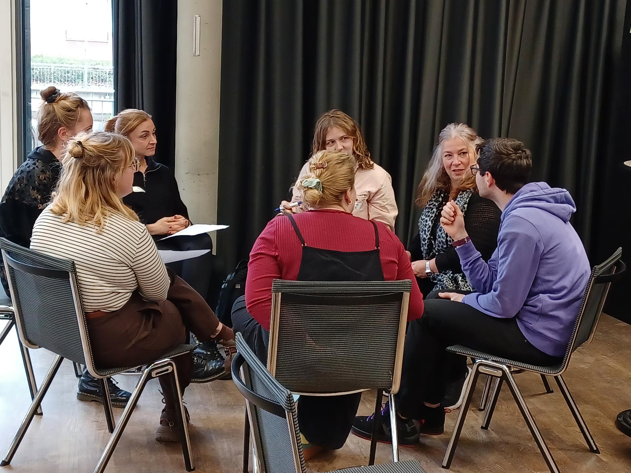 signal-2025-11-28-100509_009